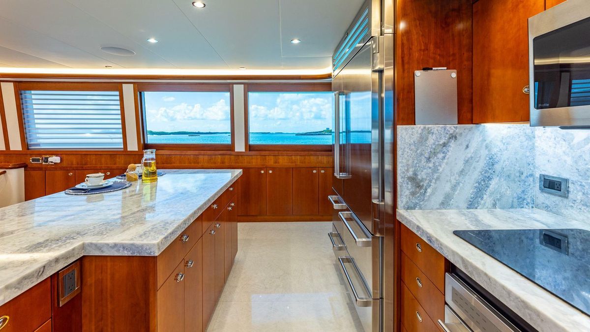 2006 Westport 112 