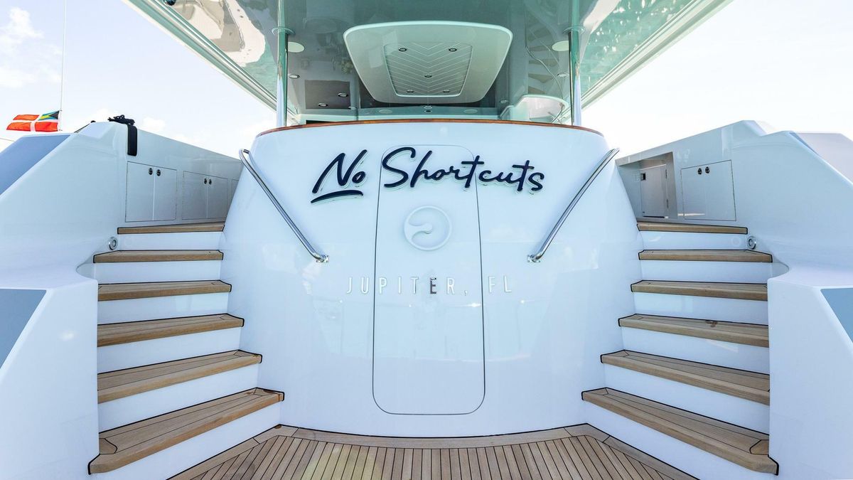 2006 Westport 112 