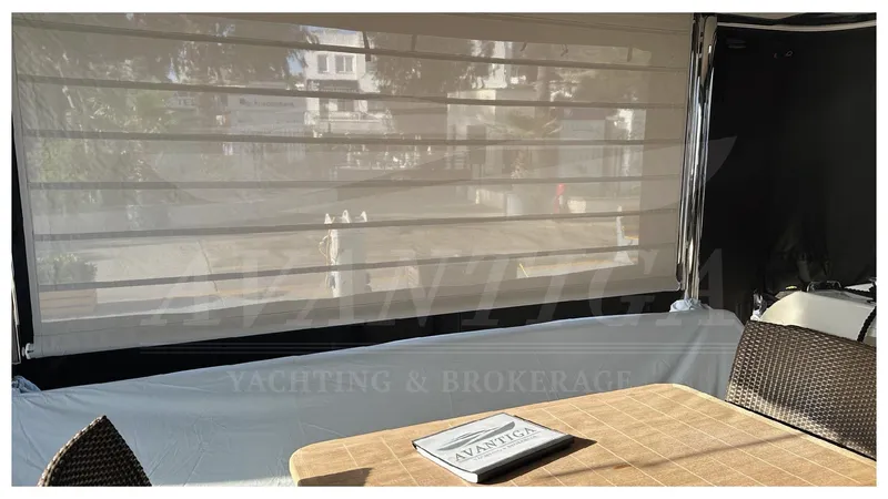  Yacht Photos Pics ABSOLUTE NAVETTA 58