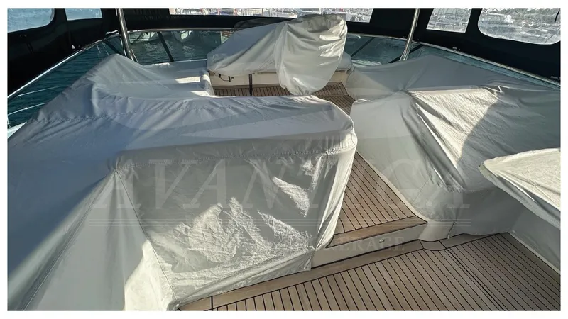  Yacht Photos Pics ABSOLUTE NAVETTA 58