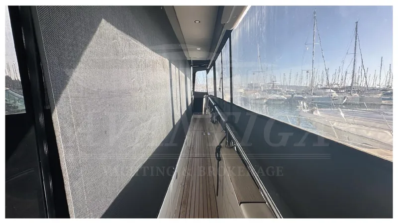  Yacht Photos Pics ABSOLUTE NAVETTA 58