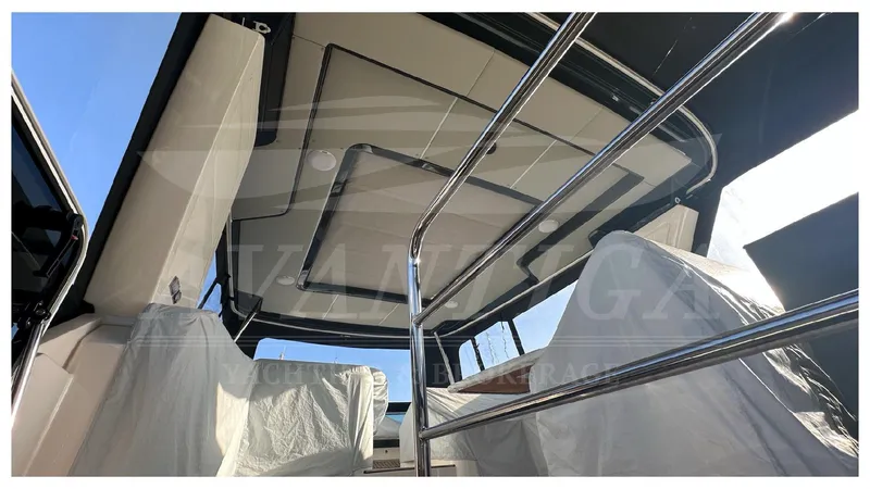  Yacht Photos Pics ABSOLUTE NAVETTA 58