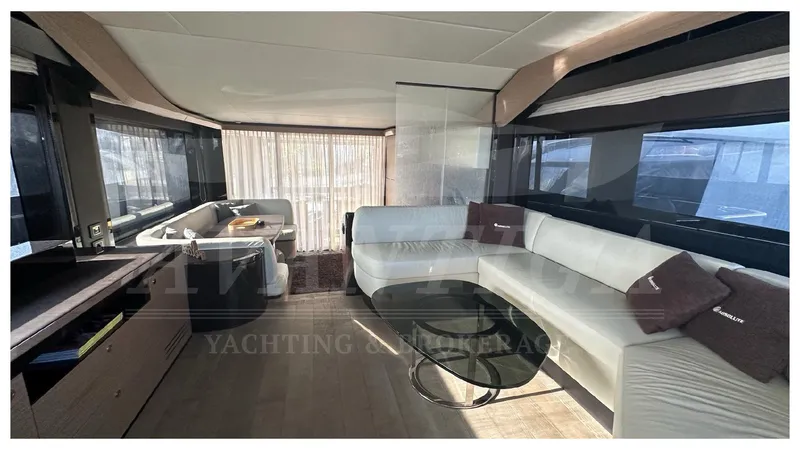  Yacht Photos Pics ABSOLUTE NAVETTA 58