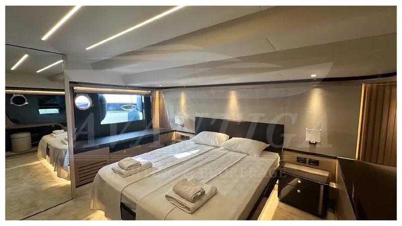  Yacht Photos Pics ABSOLUTE NAVETTA 58