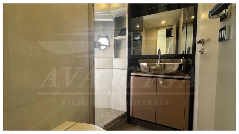  Yacht Photos Pics ABSOLUTE NAVETTA 58