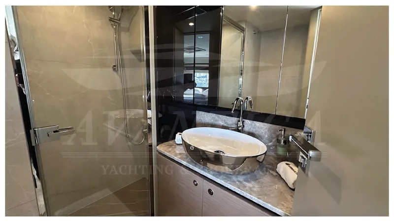  Yacht Photos Pics ABSOLUTE NAVETTA 58