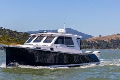 True North 34 Outboard Express