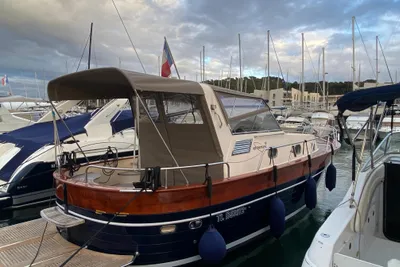 2001 Apreamare 10 M CABINETTO