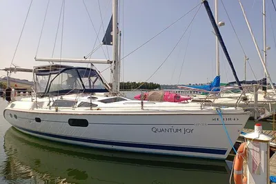 Hunter Passage 420