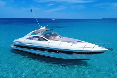 2002 Pershing 37 Cabin