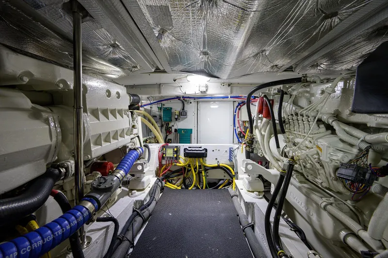 Field & Sea Yacht Photos Pics Bertram 38 - FIELD & SEA -