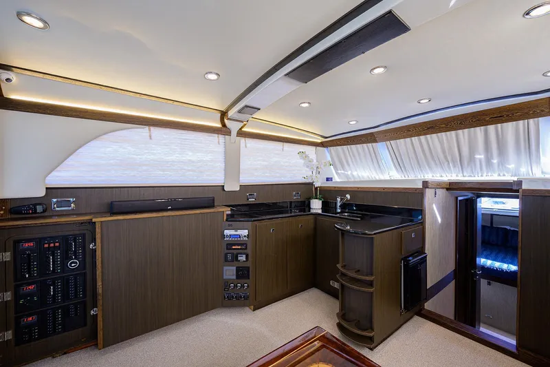 Field & Sea Yacht Photos Pics Bertram 38 - FIELD & SEA -
