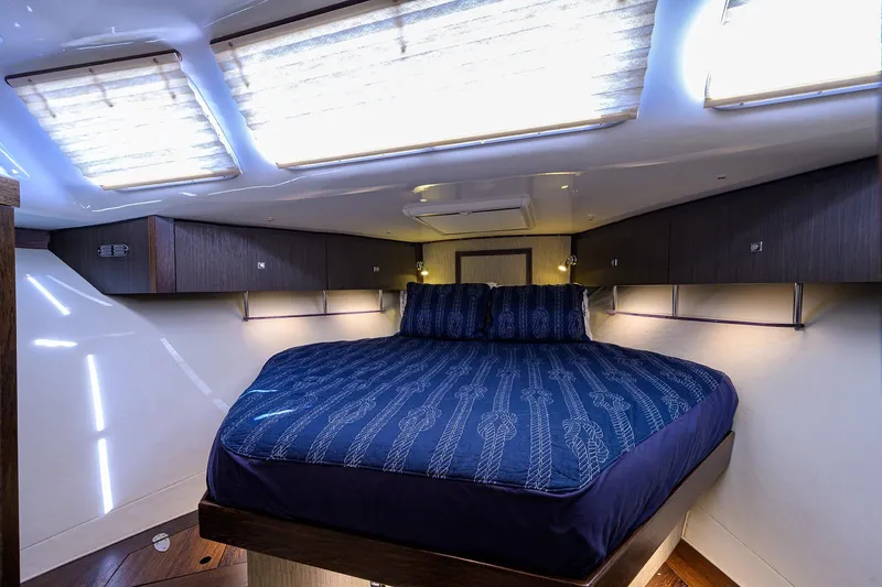 Field & Sea Yacht Photos Pics Bertram 38 - FIELD & SEA -