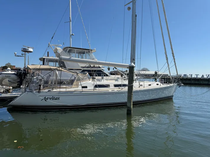 Aevitas Yacht Photos Pics 