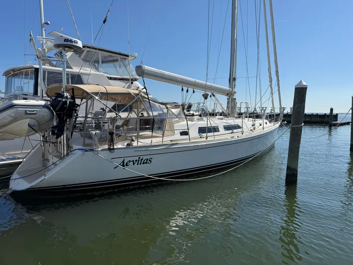 Aevitas Yacht Photos Pics 