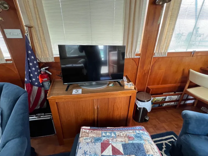 Irish Mist Yacht Photos Pics Grand Banks 49 Classic