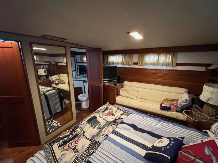 Irish Mist Yacht Photos Pics Grand Banks 49 Classic