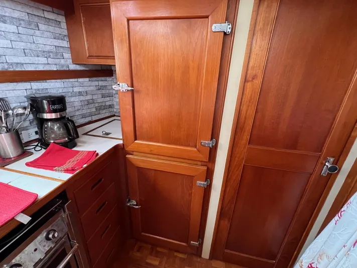 Irish Mist Yacht Photos Pics Grand Banks 49 Classic