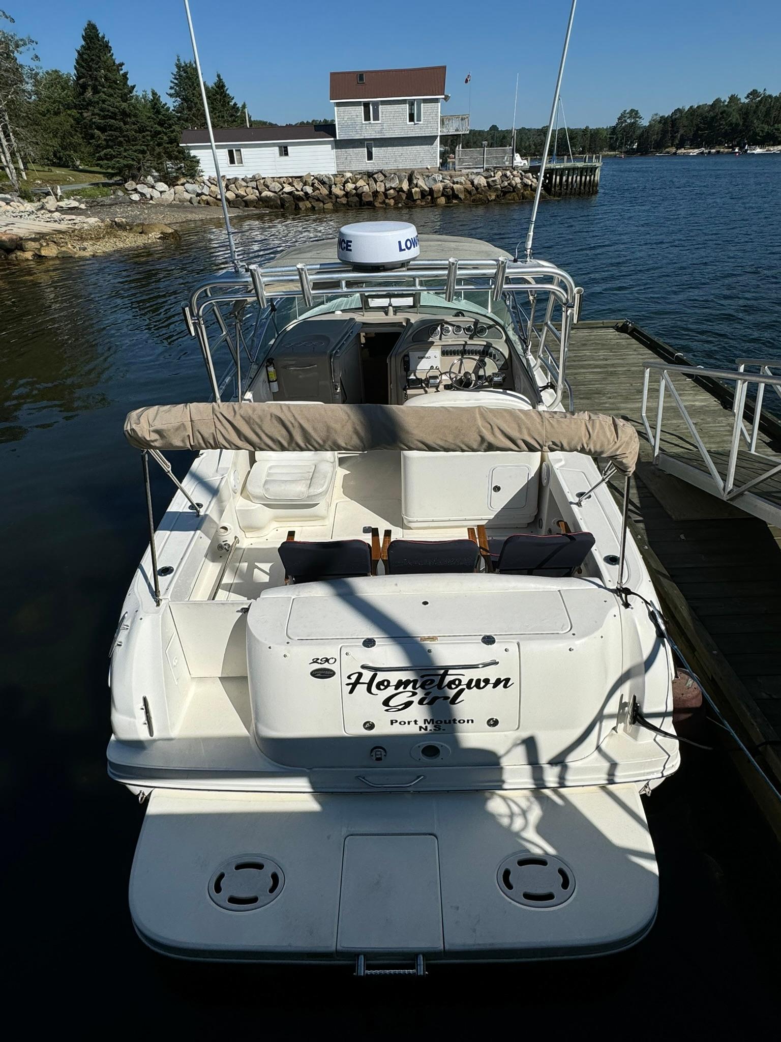 Amber Sorsek 2008 29 Sea Ray 290 Amberjack