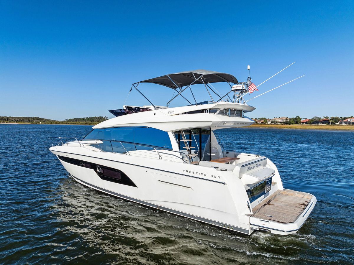 2019 Prestige 52 