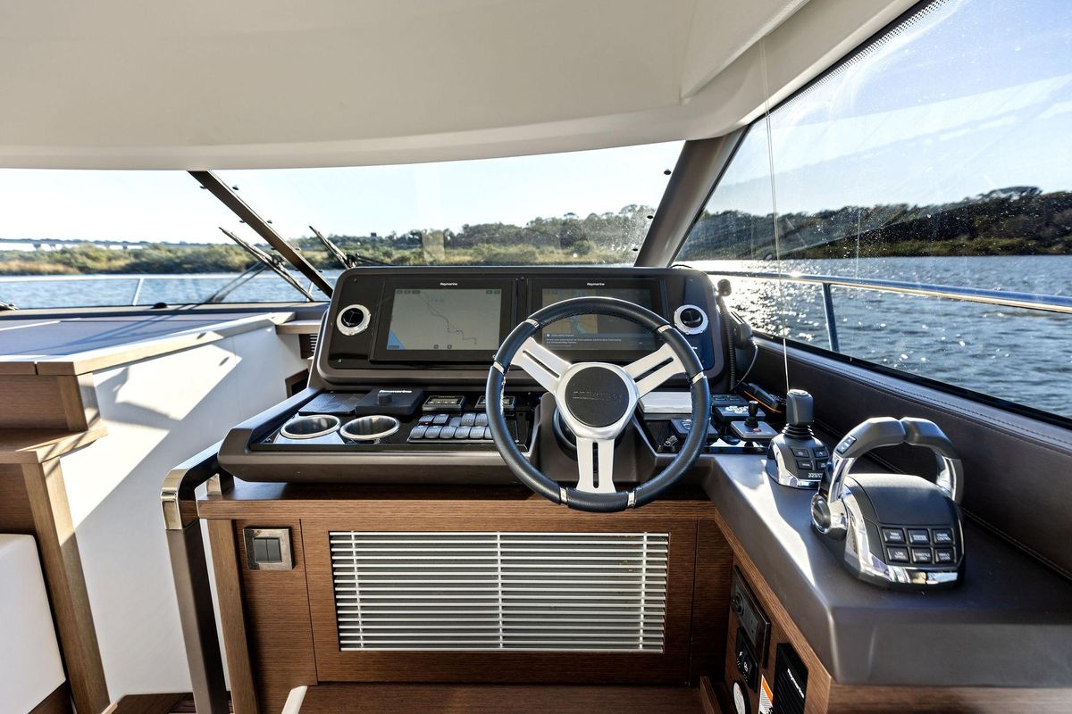 2019 Prestige 52 