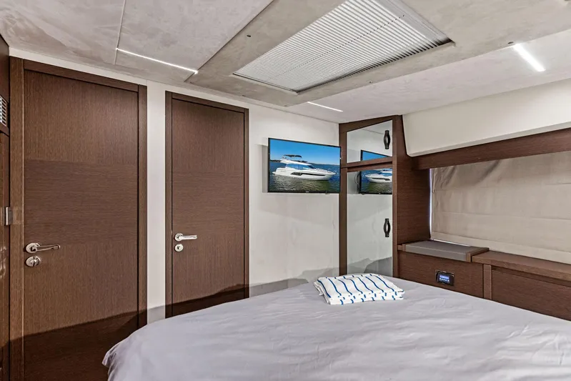 Pure De Papas Yacht Photos Pics 