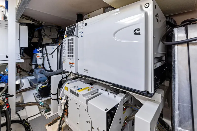 Pure De Papas Yacht Photos Pics 