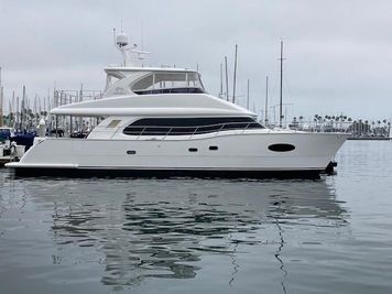 Horizon Power catamaran