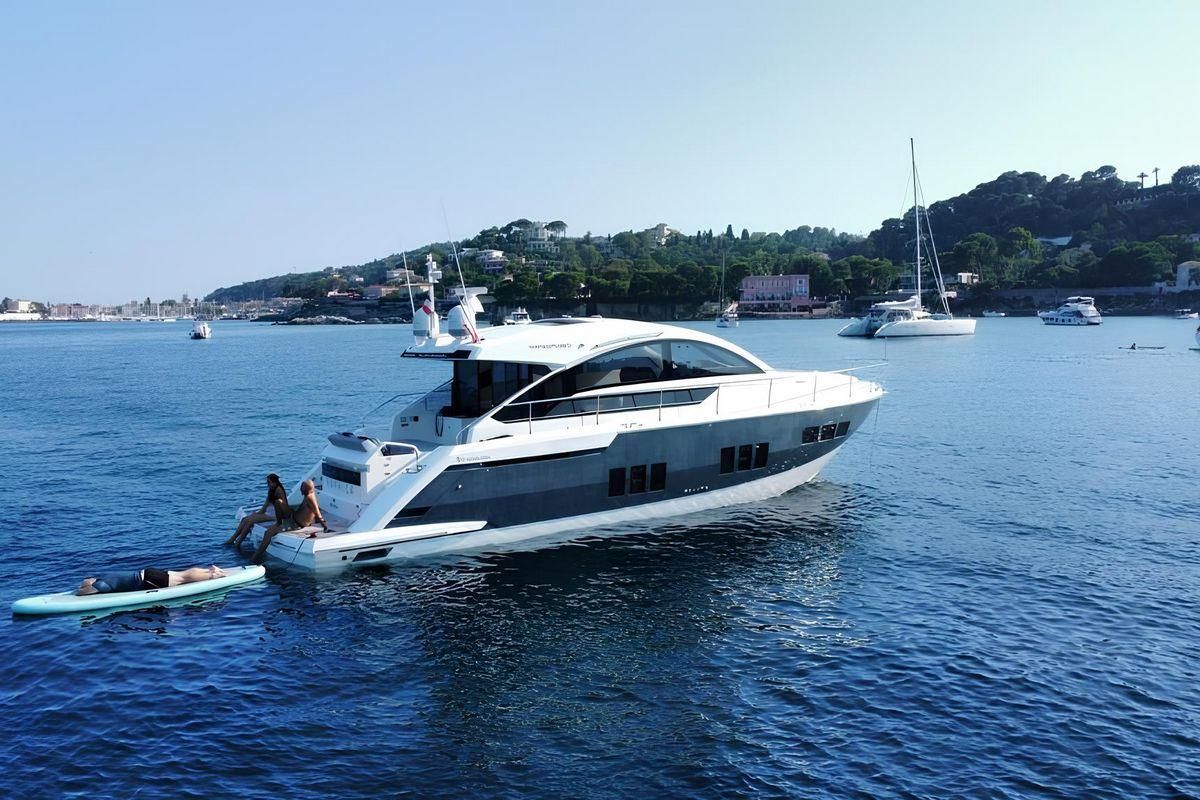 2011 Fairline 50 