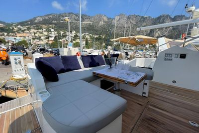 Yacht
