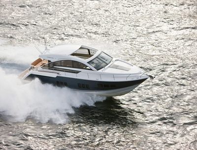 Yacht