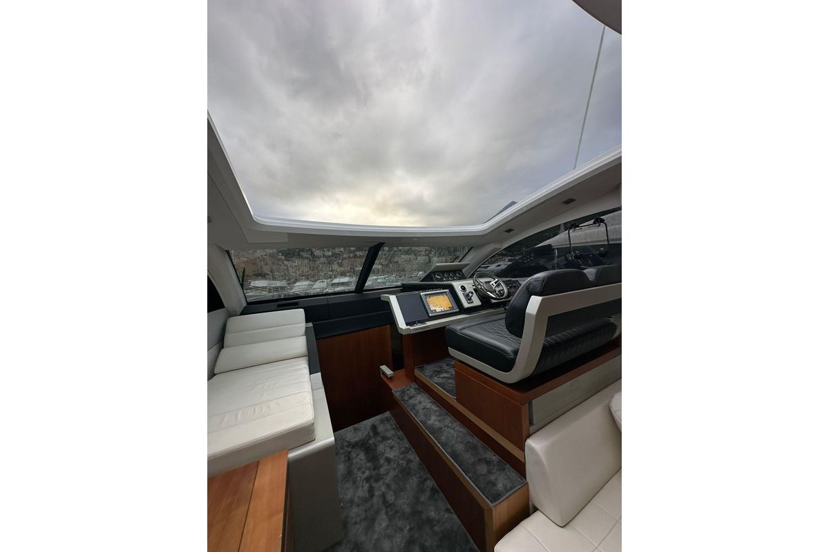2011 Fairline 50