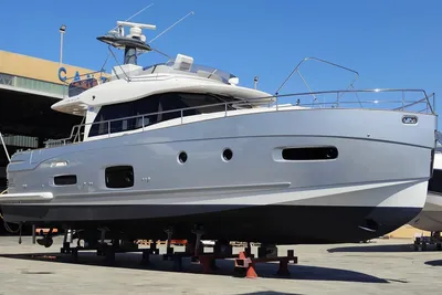 2017 Azimut Magellano 53
