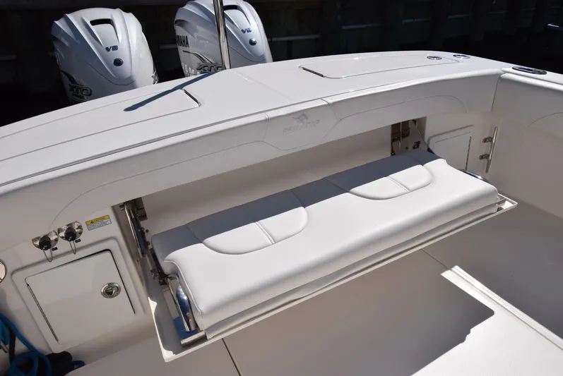 Salty Dog Yacht Photos Pics 2023 Regulator 31 boat with foldable seating and Yamaha V8 engines.