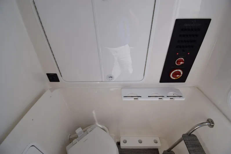 Salty Dog Yacht Photos Pics 