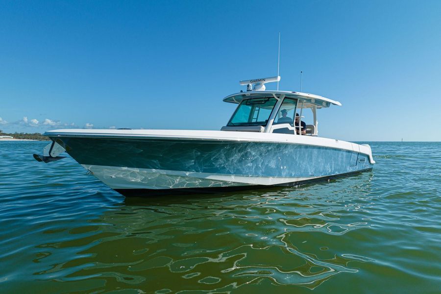 2021 Boston Whaler 380 Outrage