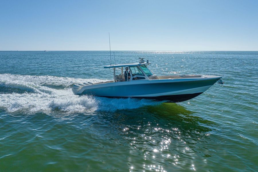 2021 Boston Whaler 380 Outrage