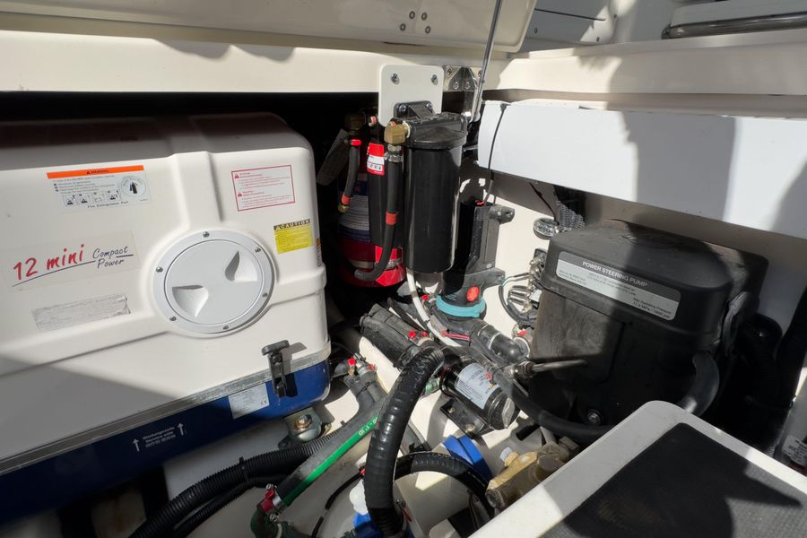 2021 Boston Whaler 380 Outrage