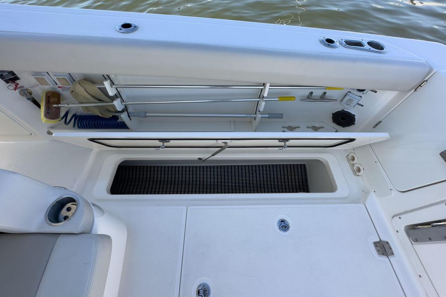 2021 Boston Whaler 380 Outrage