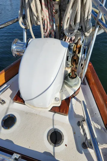 Magic Carpet Yacht Photos Pics Anchor windlass on 1983 Challenger Custom 60 sailboat deck.