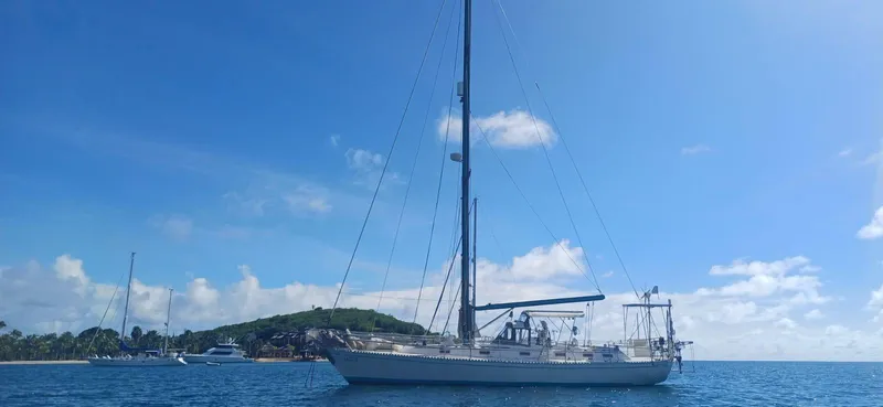 Alice In Wonderland Yacht Photos Pics 