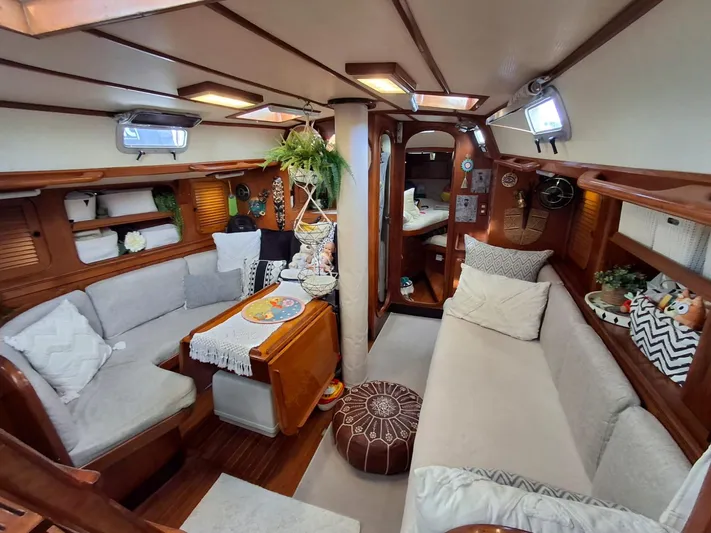 Alice In Wonderland Yacht Photos Pics 