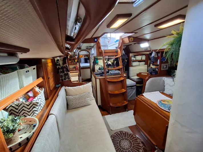 Alice In Wonderland Yacht Photos Pics 