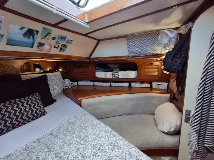 Alice In Wonderland Yacht Photos Pics 