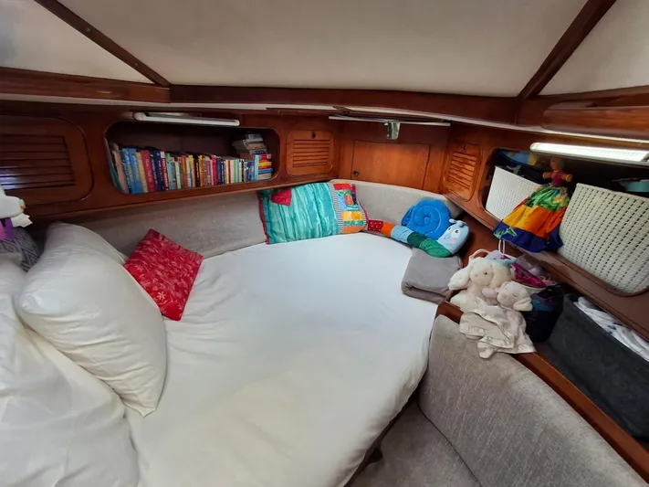 Alice In Wonderland Yacht Photos Pics 