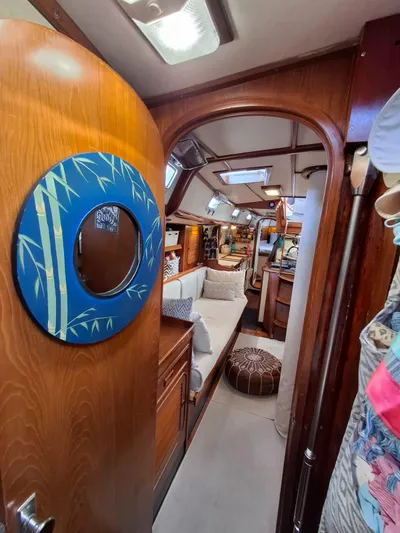 Alice In Wonderland Yacht Photos Pics 