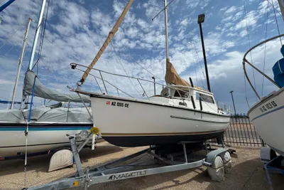 Com-Pac CP 23 Pilothouse