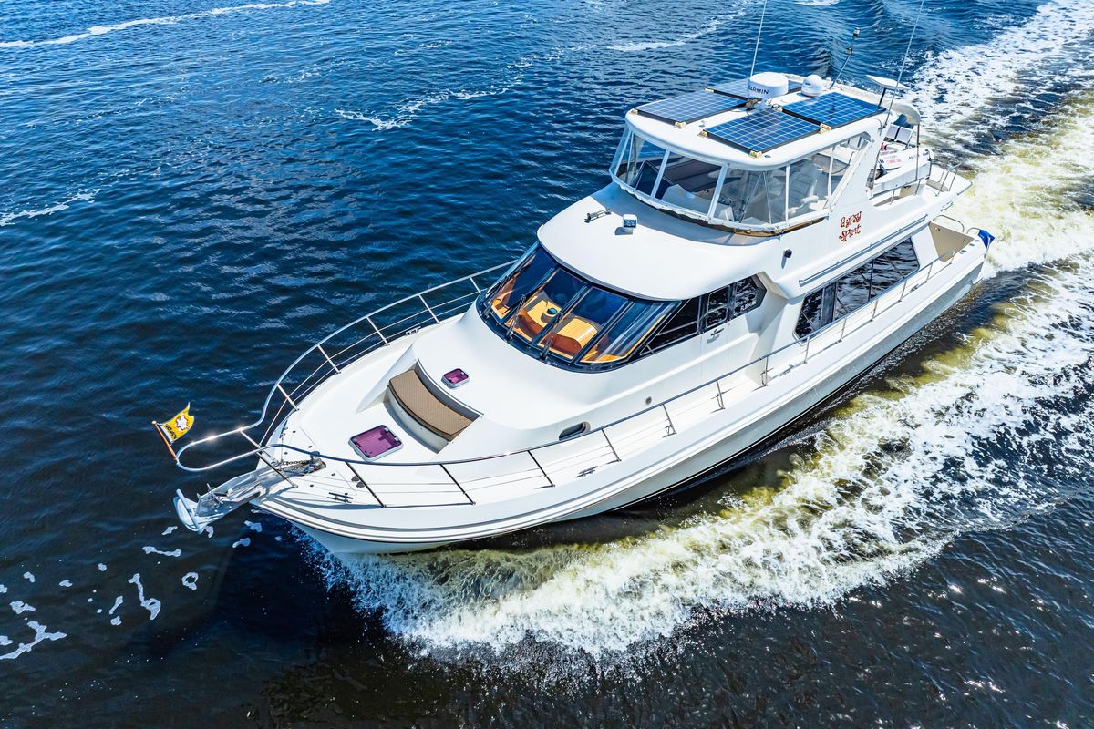 2007 Hampton 55 