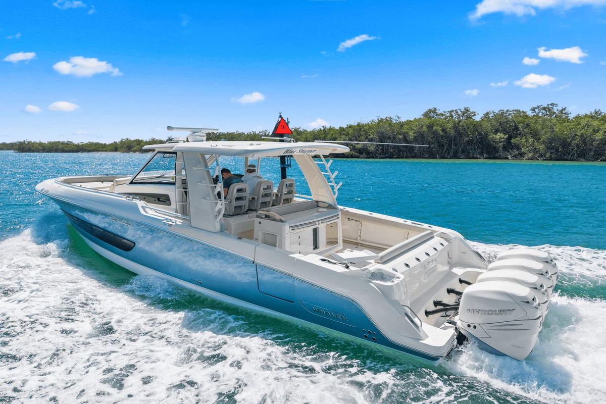 2017 Boston Whaler 42 