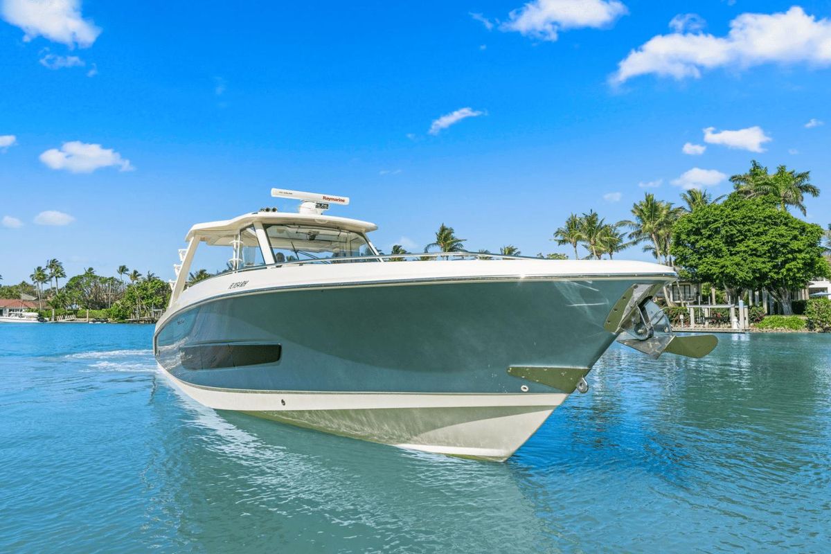 2017 Boston Whaler 42 